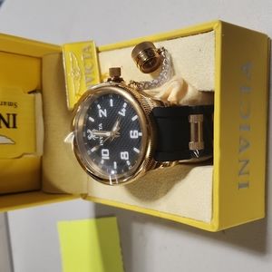 nvicta 17946 Men`s Russian Diver Black Dial Gold/black Steel-silicone Watch